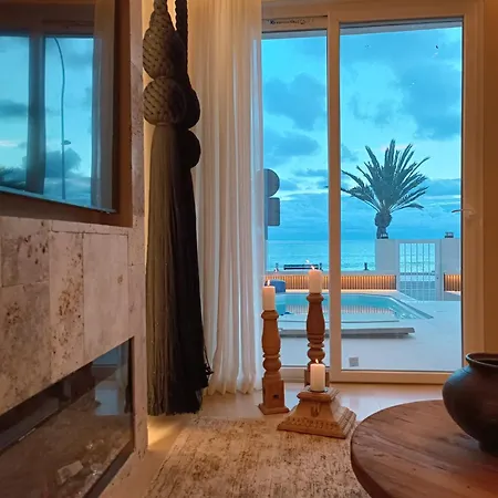 Blue Horizon Apartment *